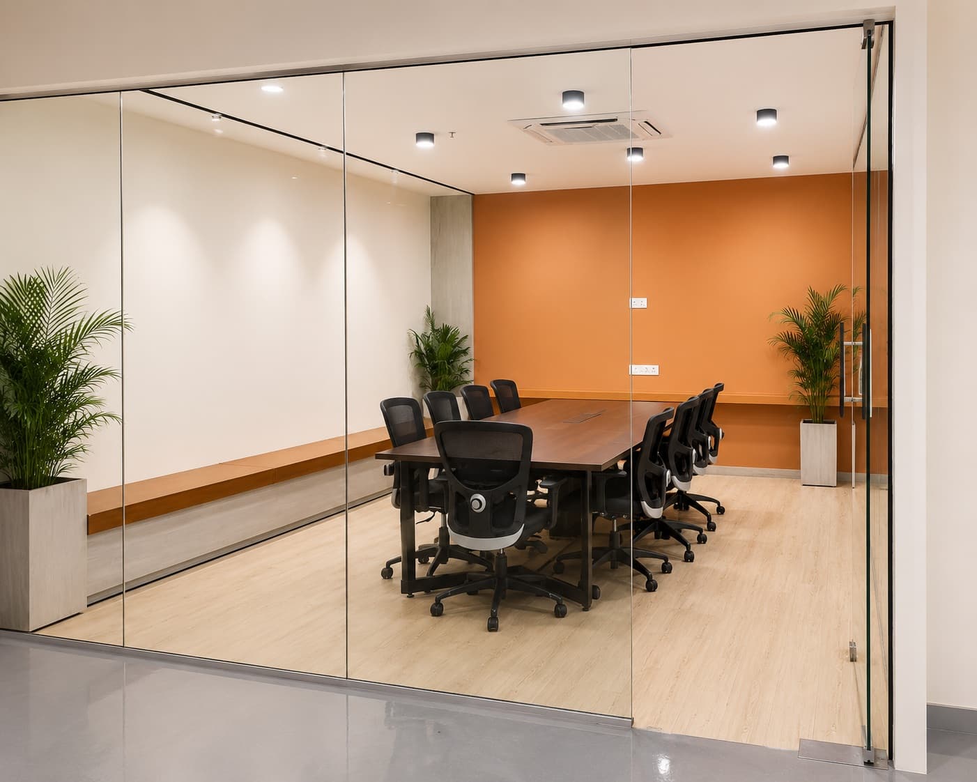 Modern Workspace for a Startup — gallery photo 1